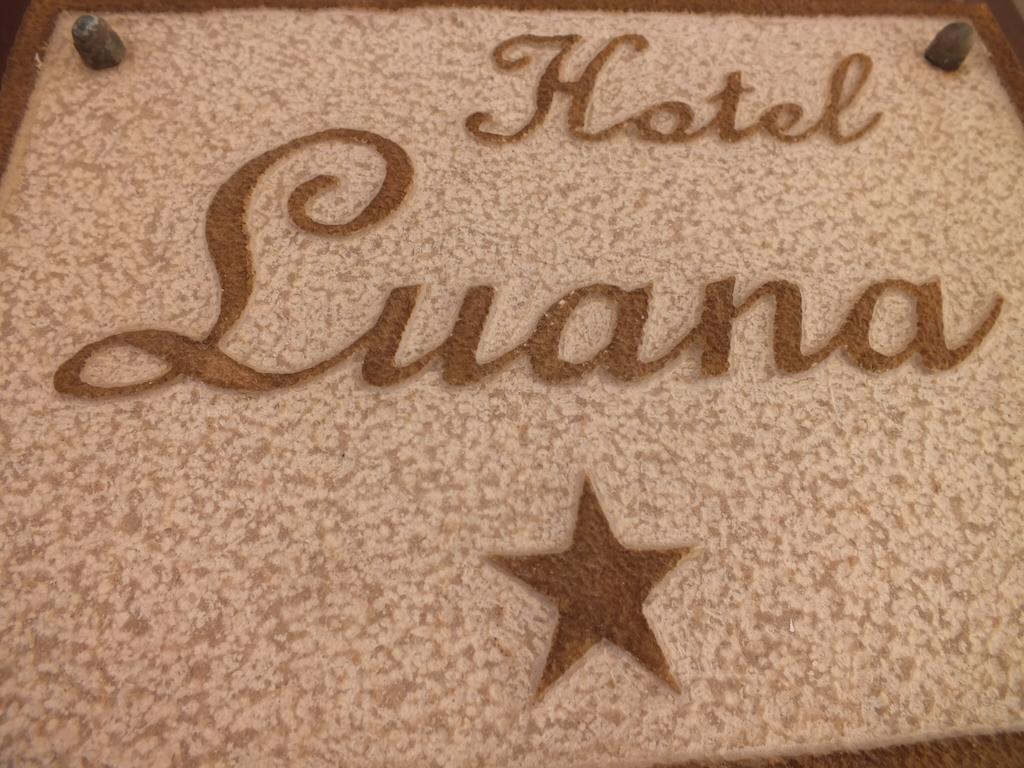 Hotel Luana Римини Экстерьер фото
