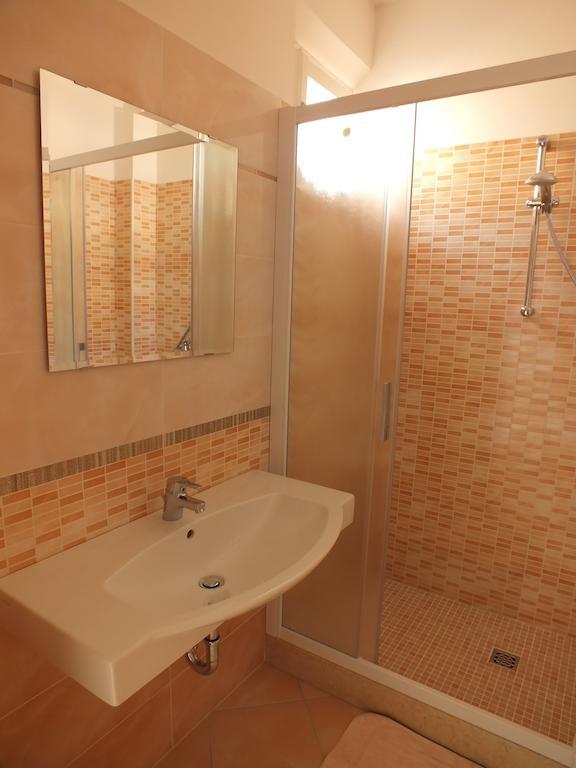 Hotel Luana Римини Номер фото